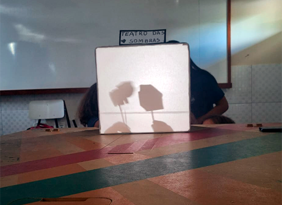 Teatro das Sombras 2 ano A, B e C Colgio Passionista Joo XXIII