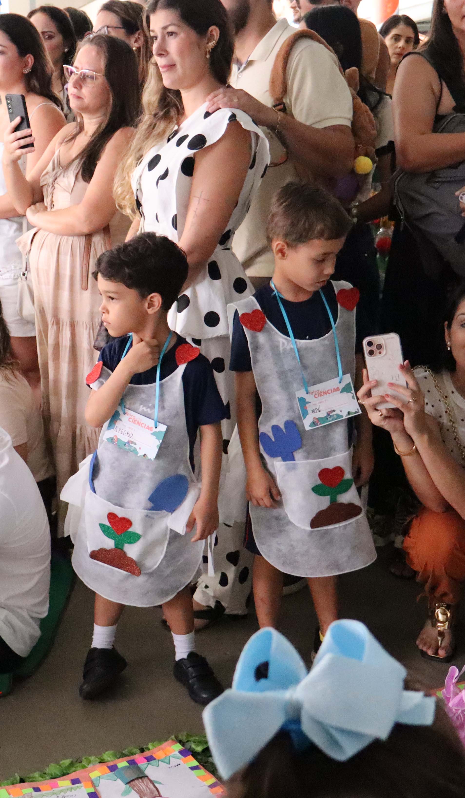 Feira de Ci�ncias - Dia 1  Col�gio Passionista Jo�o XXIII