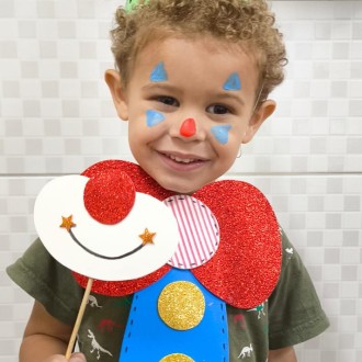 Hoje tem palhaçada? - Maternal I B - Colégio Passionista João XXIII Hoje tem palhaçada? - Maternal I B - Colégio Passionista João XXIII