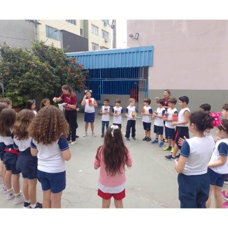 Regadores e Vasos de Plantas com Materiais Recicláveis - Colégio Passionista João XXIII Regadores e Vasos de Plantas com Materiais Recicláveis - Colégio Passionista João XXIII
