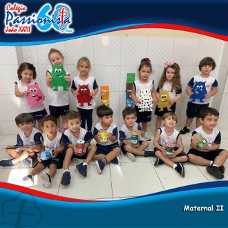 Mostro das Cores - Tia Karol - Colégio Passionista João XXIII Mostro das Cores - Tia Karol - Colégio Passionista João XXIII