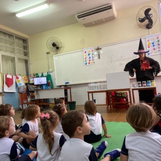 Carimbo feito com barbante - Colégio Passionista João XXIII Carimbo feito com barbante - Colégio Passionista João XXIII